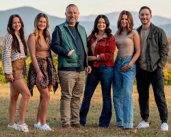 16 FALL FAM PHOTO 2023Resized